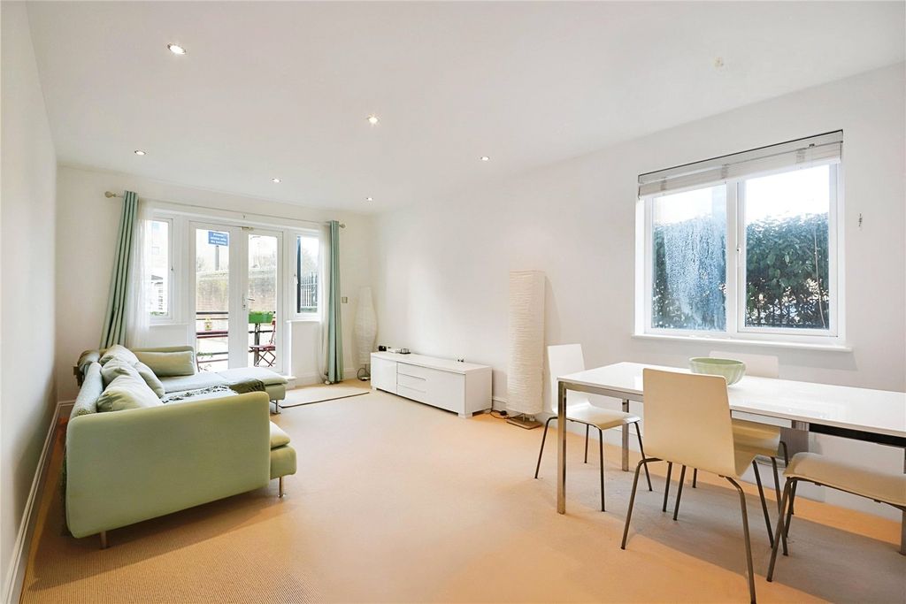 Property photo 1 of 8 Picture No. 01