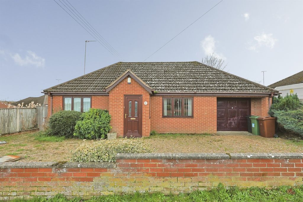 Property photo 1 of 15