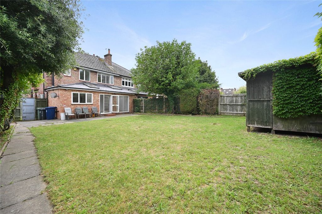 Property photo 1 of 19 Picture No. 12