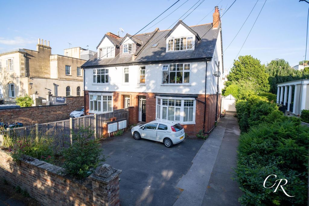 Property photo 1 of 8 Photo 2