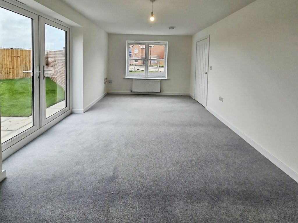 Property photo 3 of 19 Picture No. 03