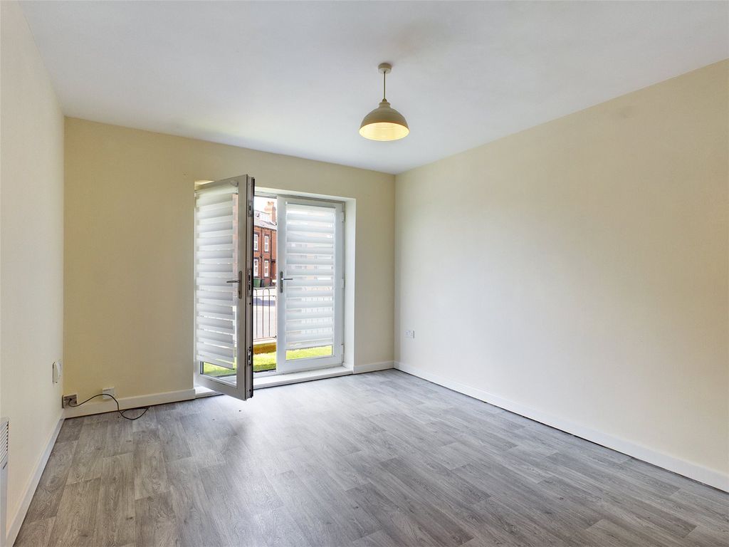 Property photo 2 of 7 Picture No. 05