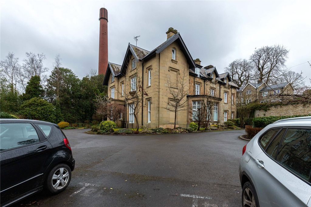 Property photo 3 of 19 Corner View