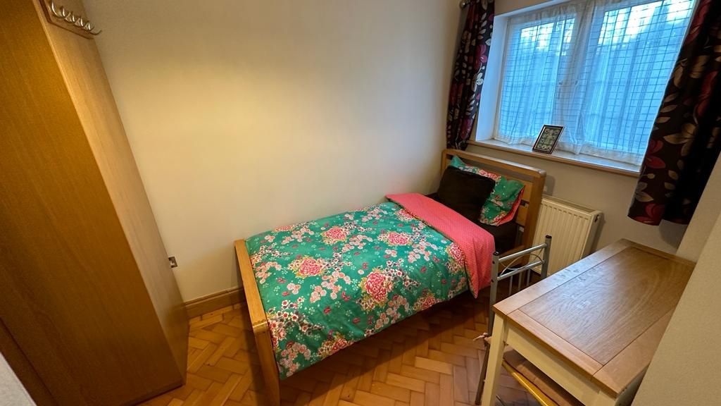 Property photo 2 of 7 Studio Flat