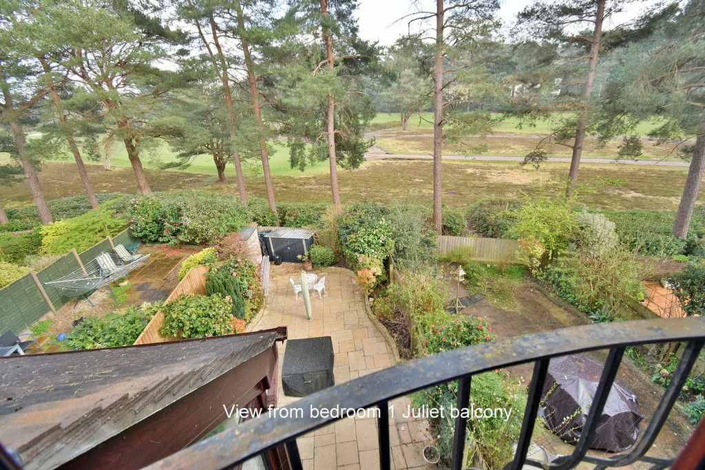 Property photo 2 of 23