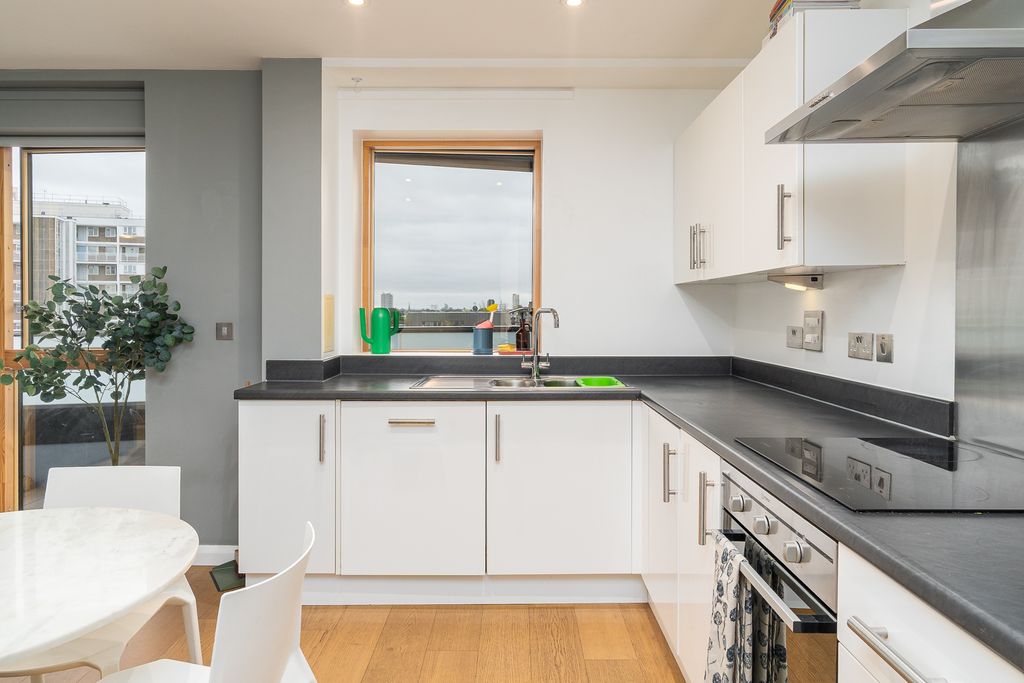 Property photo 3 of 13 Ndb03244-Edit