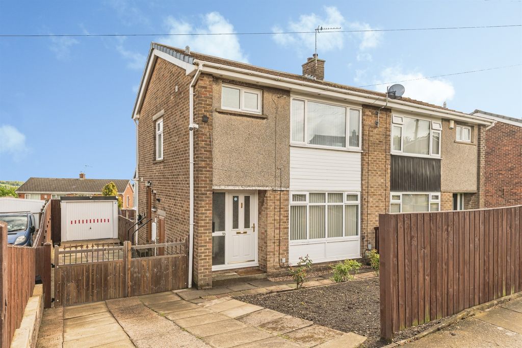 Property photo 1 of 18