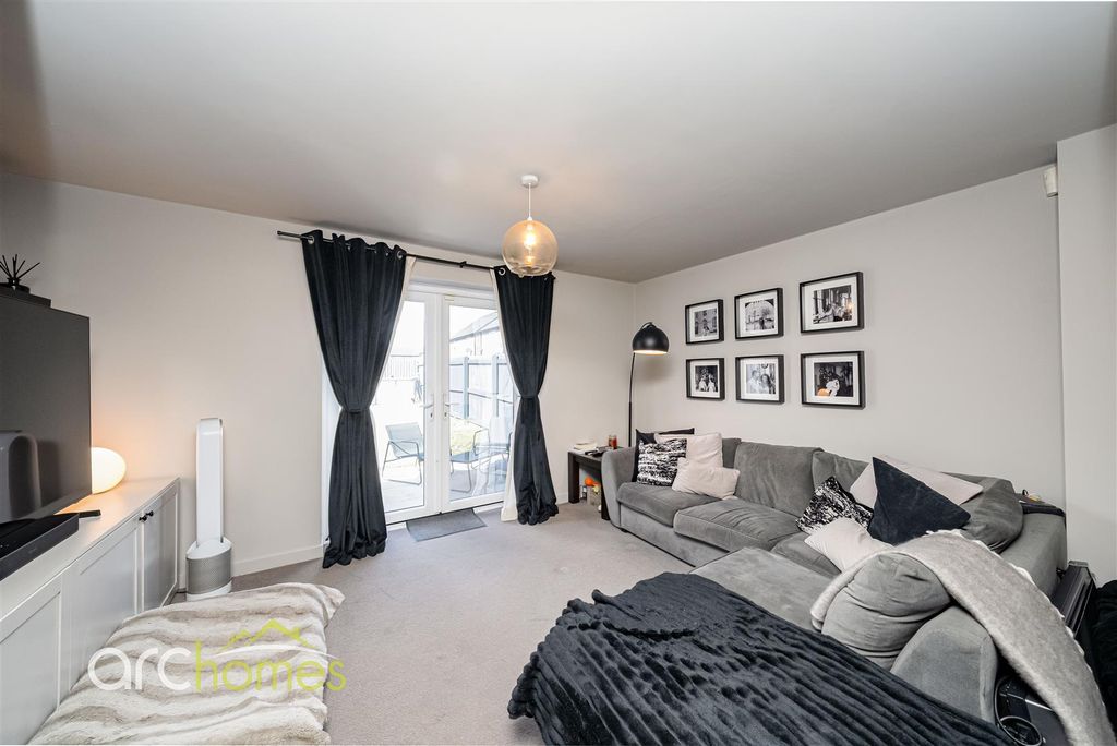 Property photo 2 of 21 North-2.Jpg