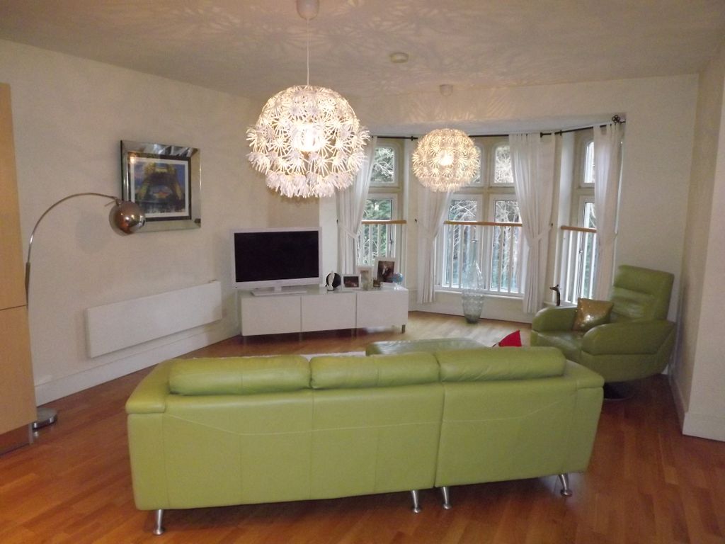 Property photo 2 of 11