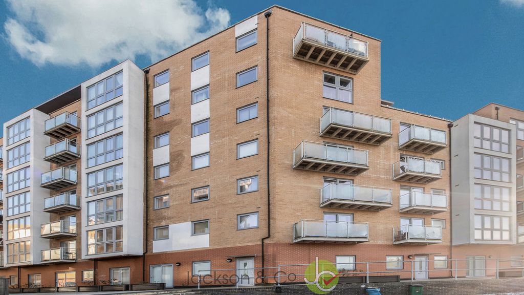 Property photo 1 of 10