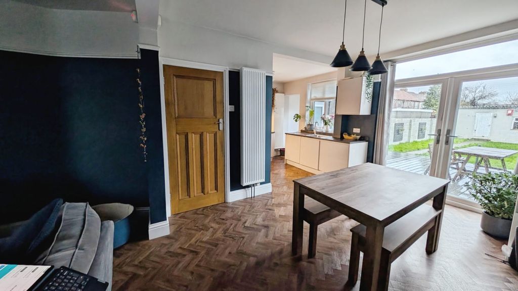 Property photo 3 of 15 Img-20251201-Wa0106