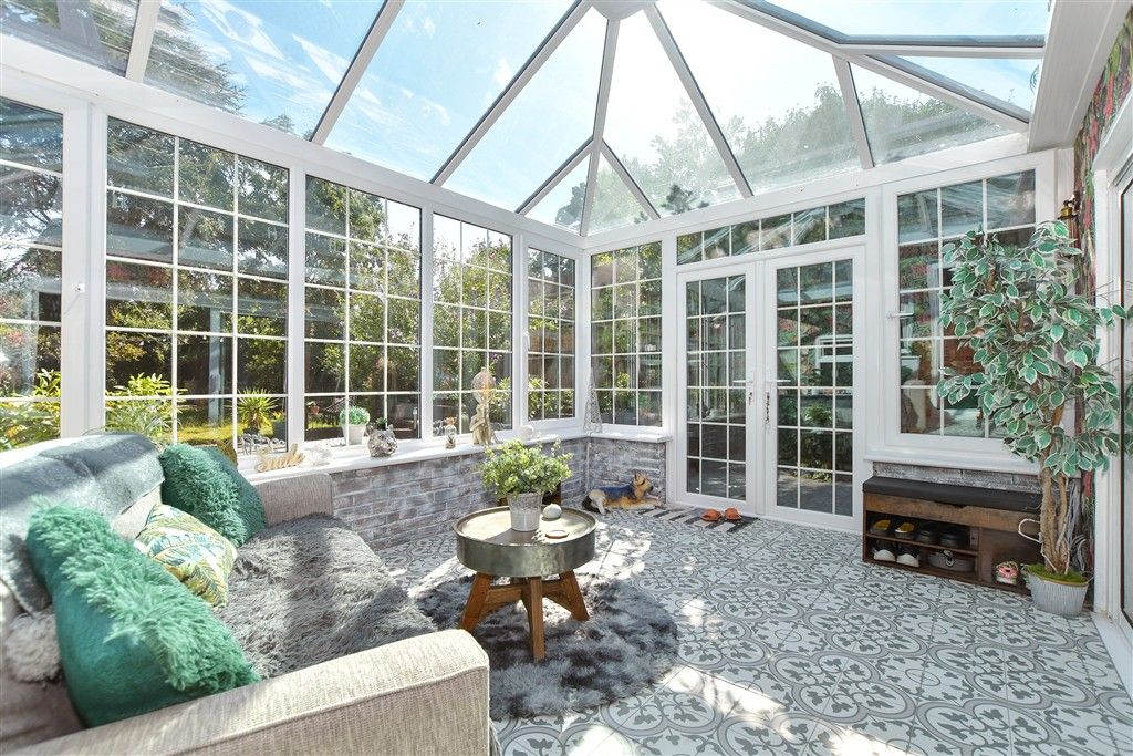 Property photo 3 of 22 Conservatory