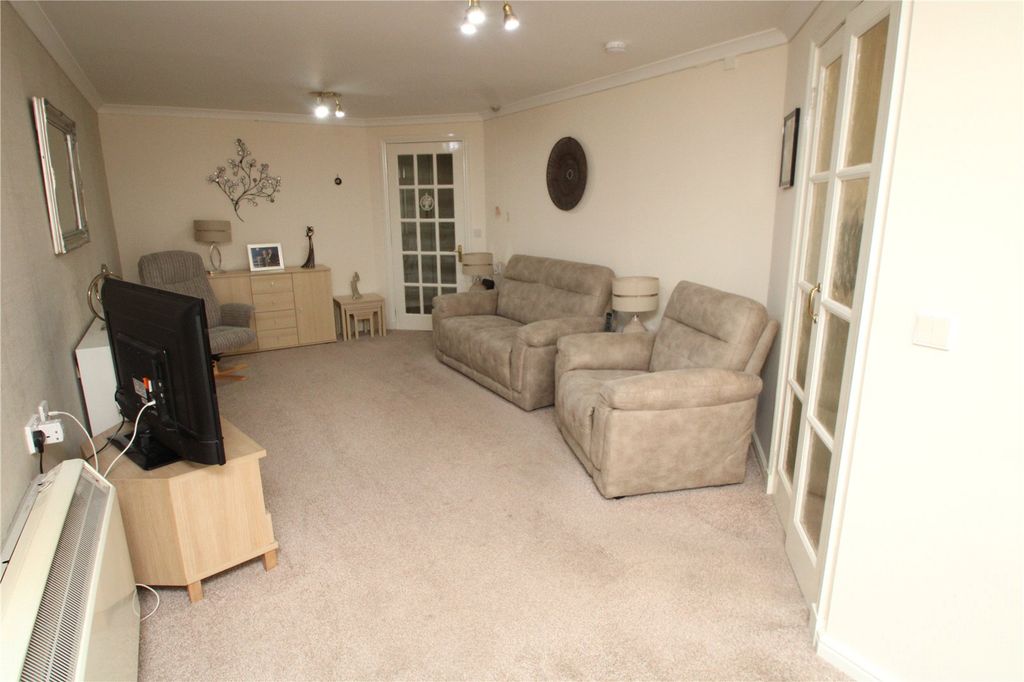 Property photo 3 of 20 Living/Dining Room