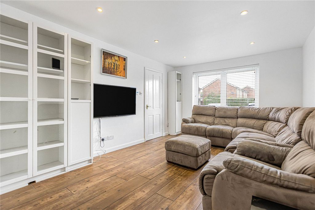 Property photo 3 of 10 Picture No. 17