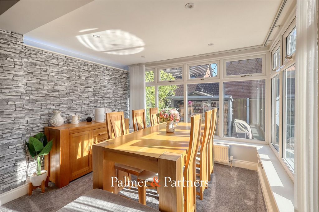 Property photo 2 of 29 Picture No. 26