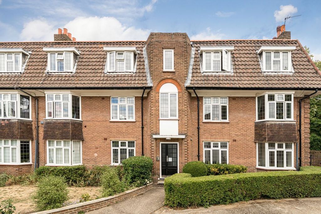 Property photo 1 of 5