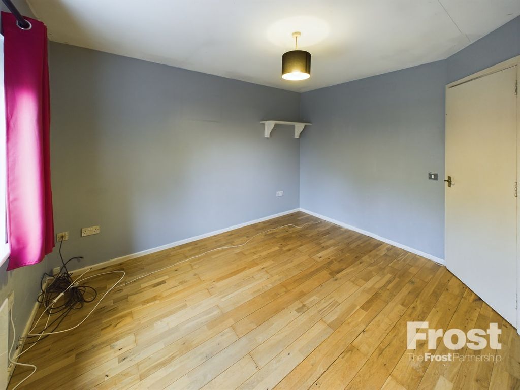 Property photo 2 of 10 Living Room