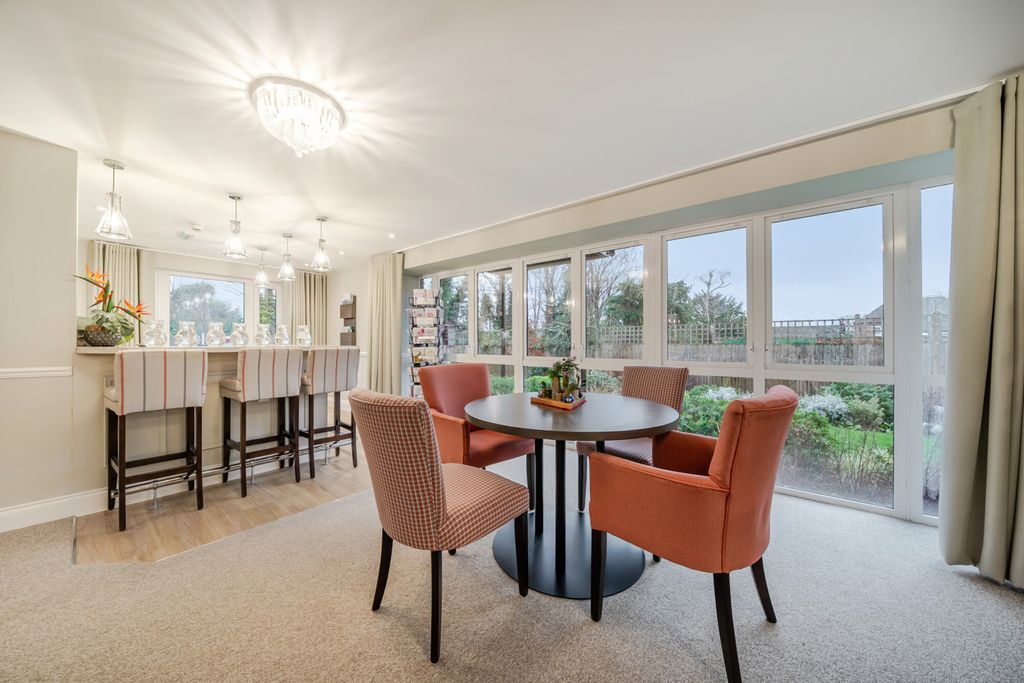 Property photo 2 of 26 Reception