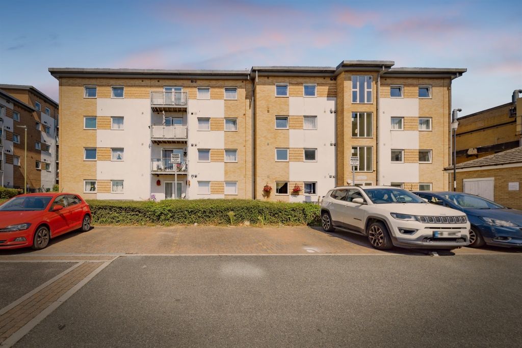 Property photo 1 of 12