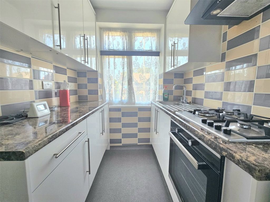 Property photo 2 of 11 Picture No. 03