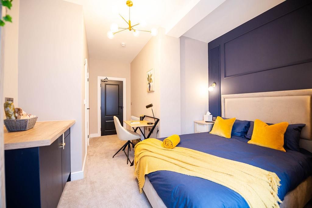 Property photo 1 of 33 Thebay_Room13-6.Jpg