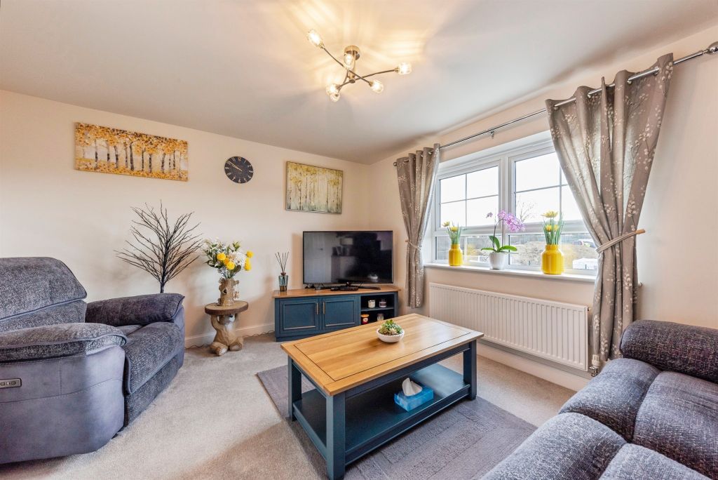 Property photo 3 of 18