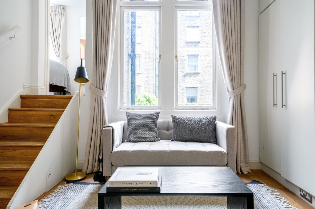 Property photo 1 of 29 Living Room