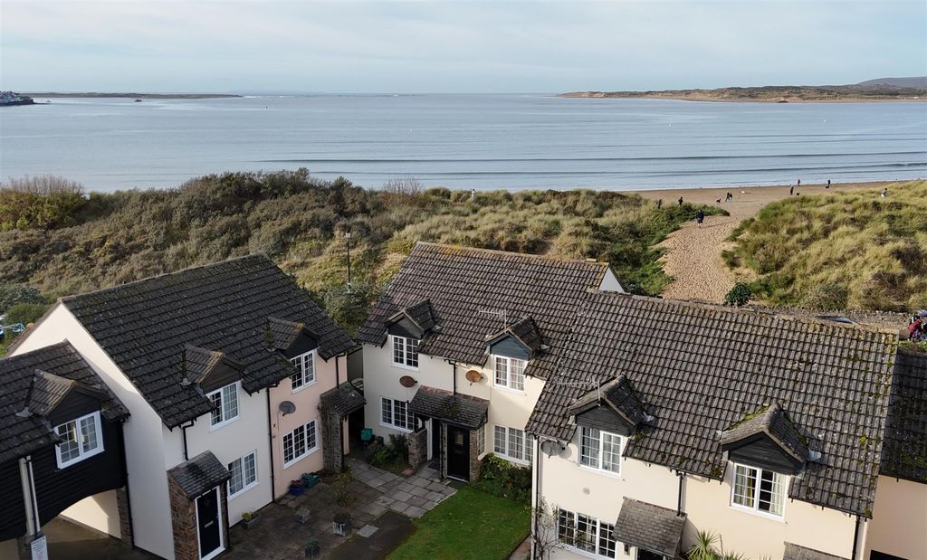 Property photo 1 of 14 Dji_20241111134716_0136_D.Jpg