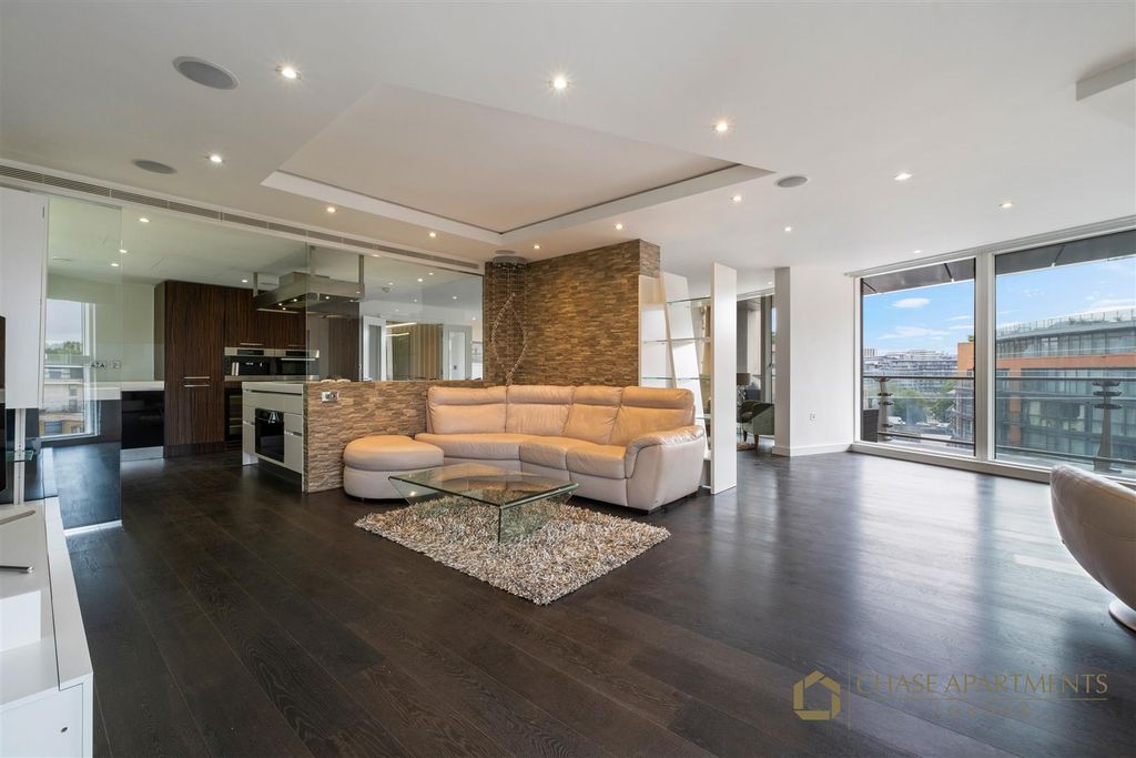 Property photo 3 of 14 Caro Point Sw1W 8Dt-10.Jpg
