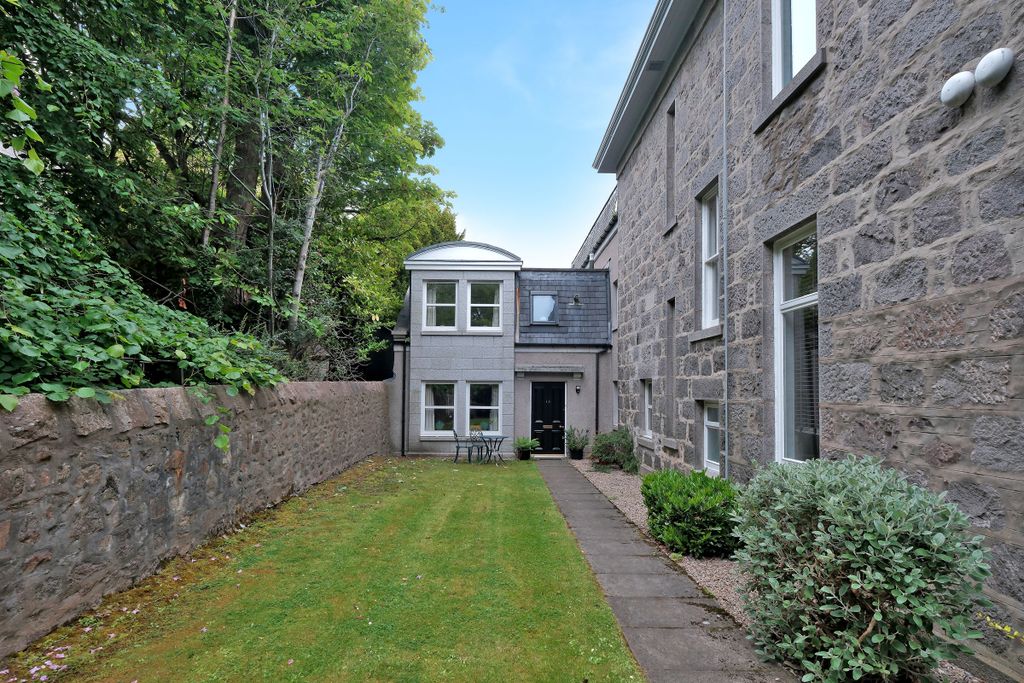 Additional image 20 of 2 bed flat for saleKing's Gate, The West End, Aberdeen AB15