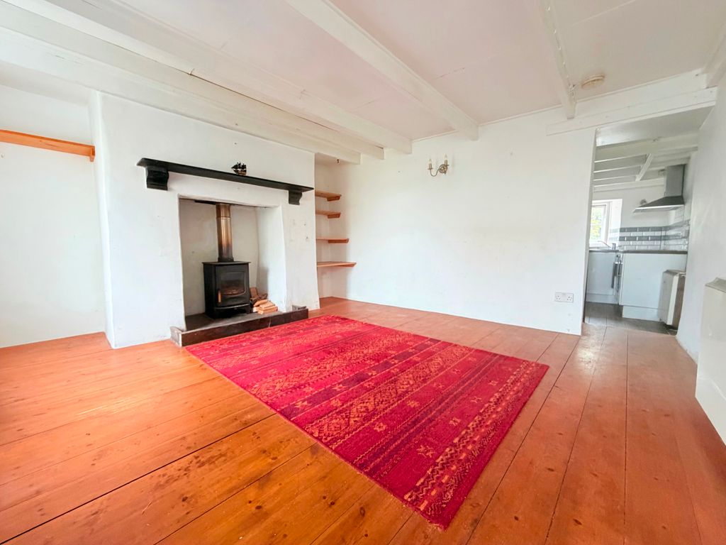 Property photo 3 of 18