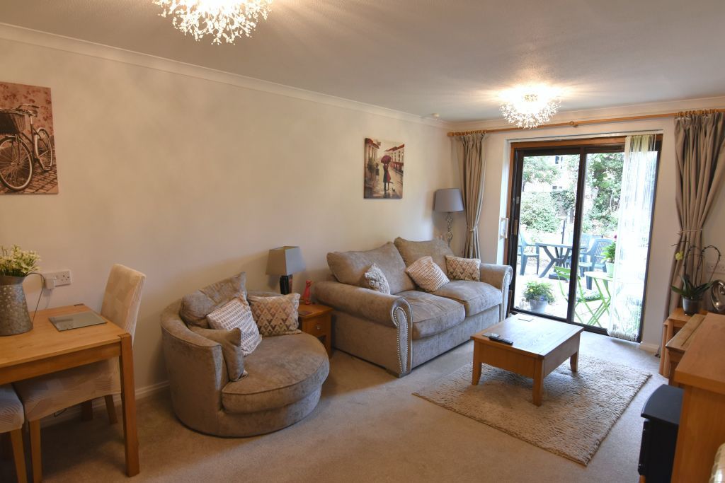 Property photo 3 of 17