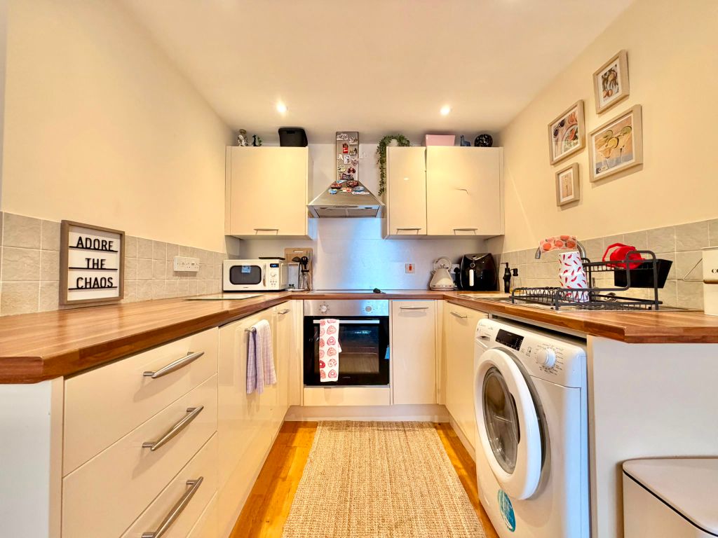 Property photo 2 of 6
