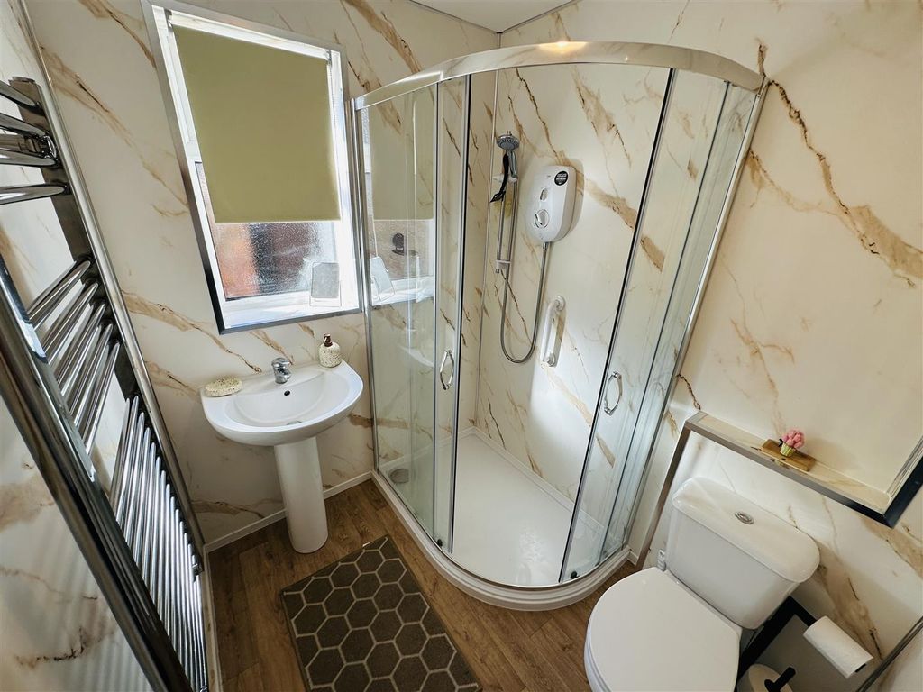 Property photo 3 of 9 Shower Room