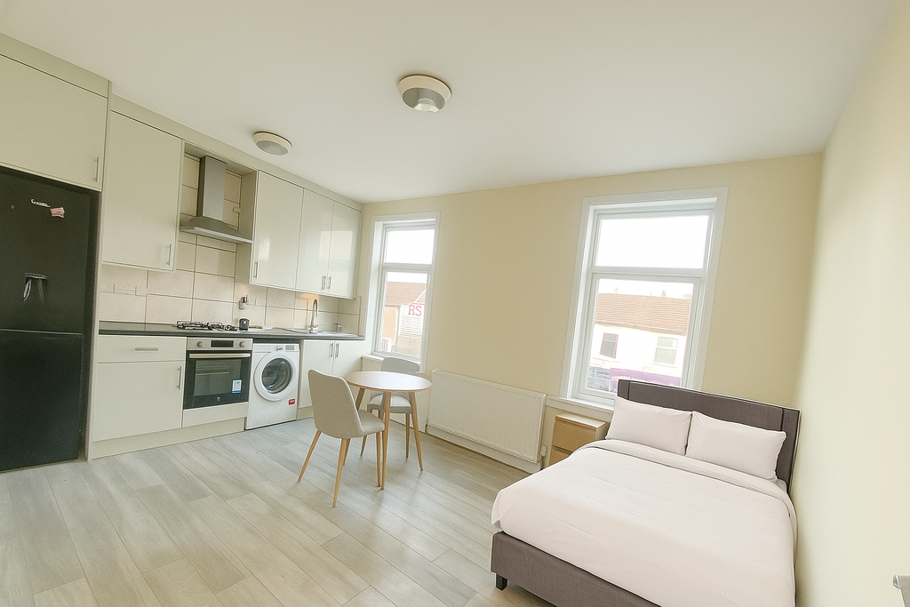 Property photo 1 of 2