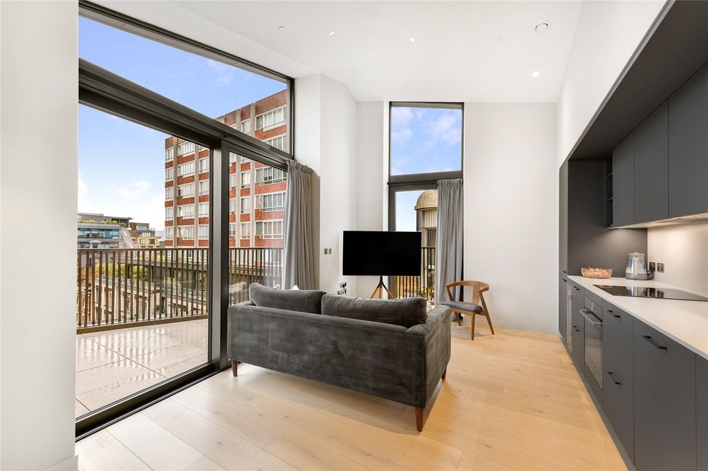 Property photo 2 of 19 Carnaby Lofts