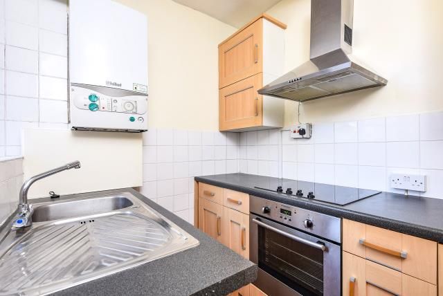 Property photo 2 of 9 Kitchen