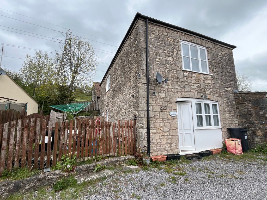 Property photo 2 of 3