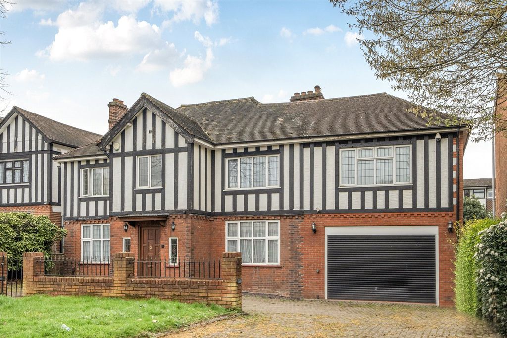 Property photo 1 of 33 Picture No. 34