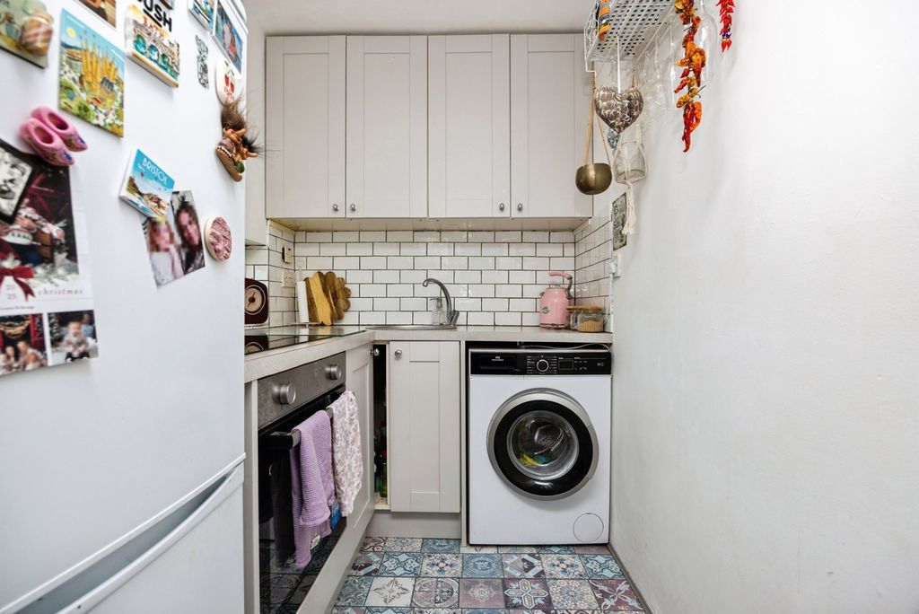 Property photo 2 of 20 Pbox-Img.Jpg