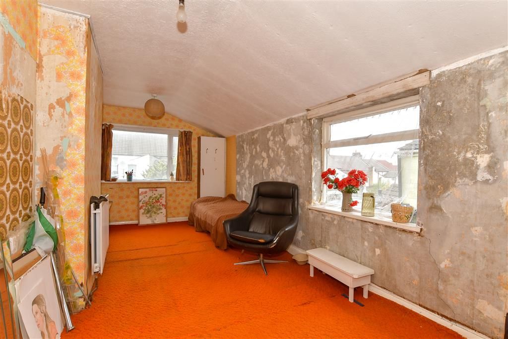 Property photo 2 of 8 Bedroom 1