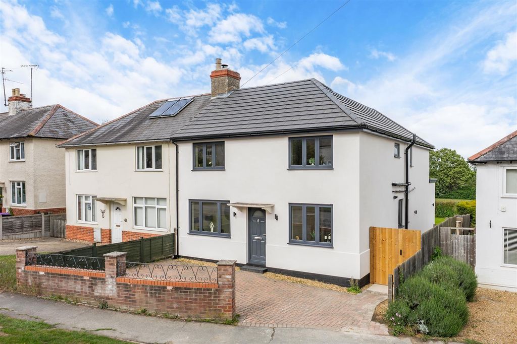 Property photo 3 of 18 Melbourne Road, Stamford