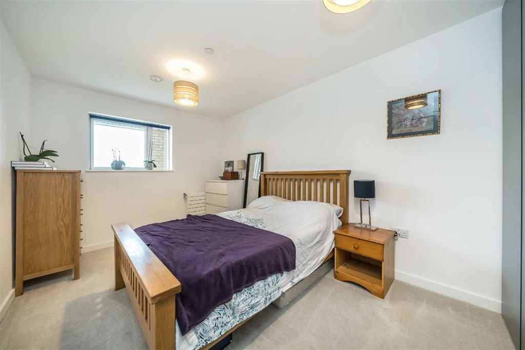 Property photo 3 of 6