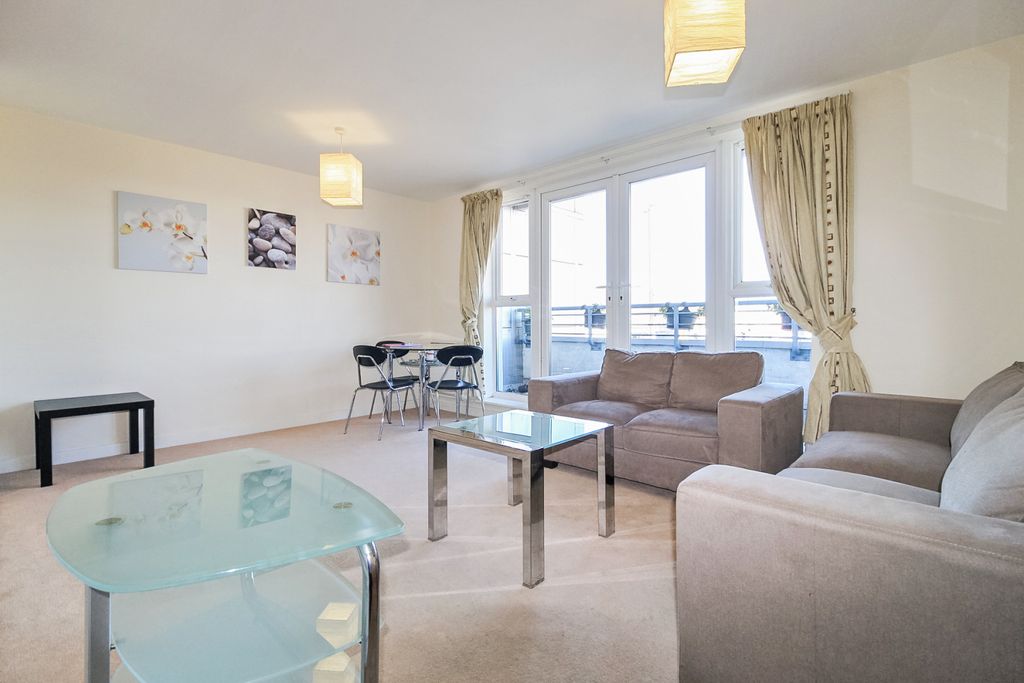 Property photo 2 of 18 Gallery