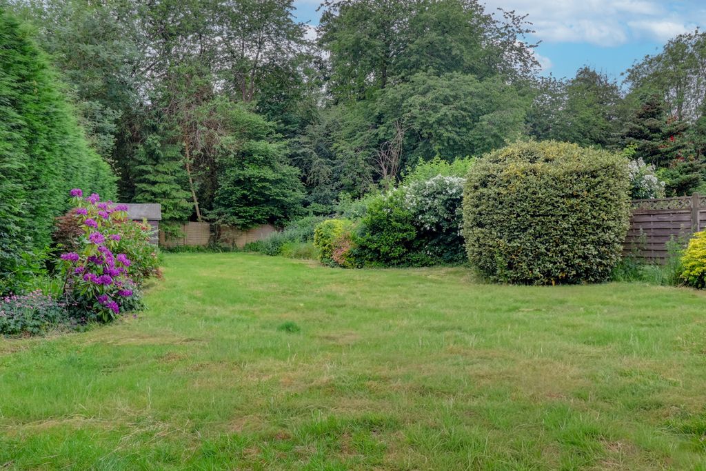 Property photo 3 of 26 Picture No. 18