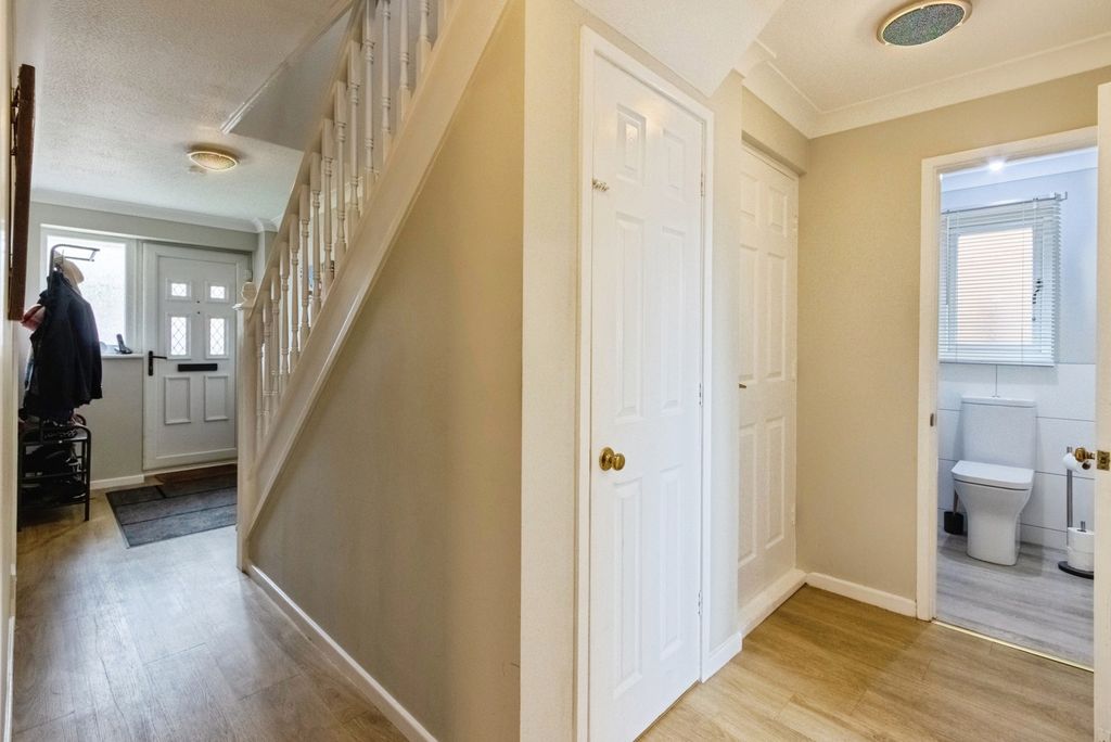 Property photo 2 of 21 Pbox-Img.Jpg
