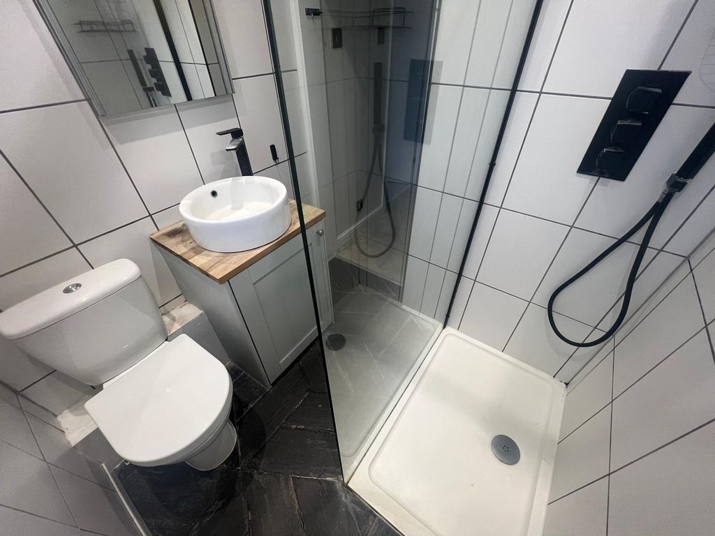 Property photo 3 of 22 Front