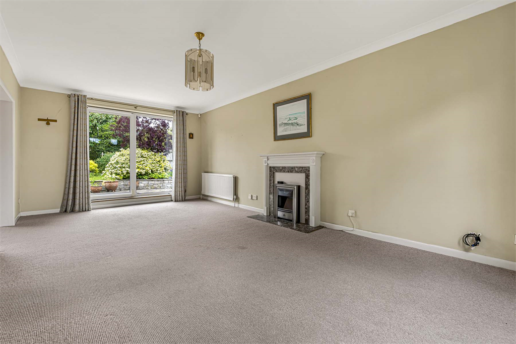 Property photo 2 of 25
