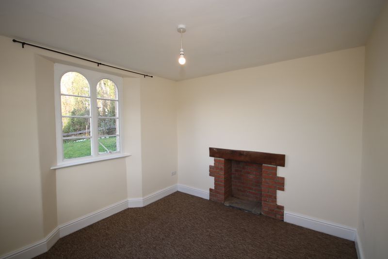 Property photo 3 of 19 Dining Room