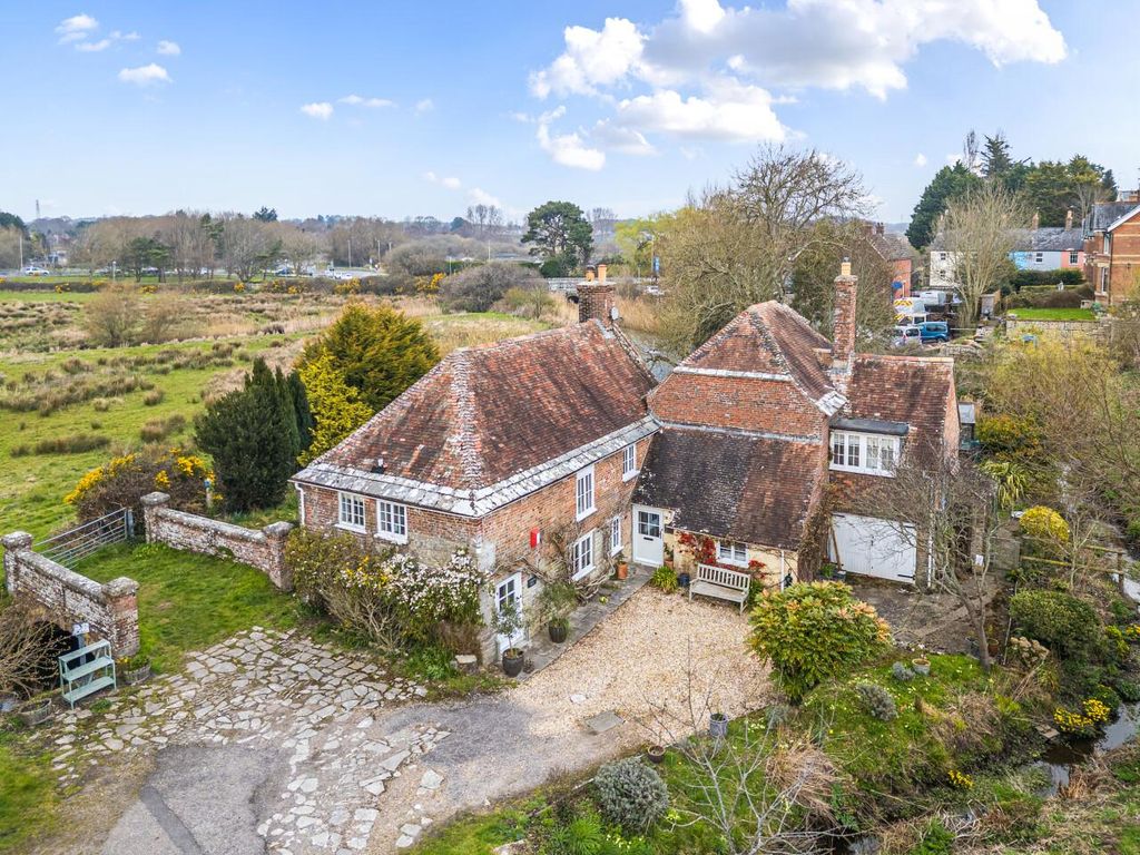 Property photo 1 of 23 -698c643c6E833-l-1267229 (1)d.Jpg